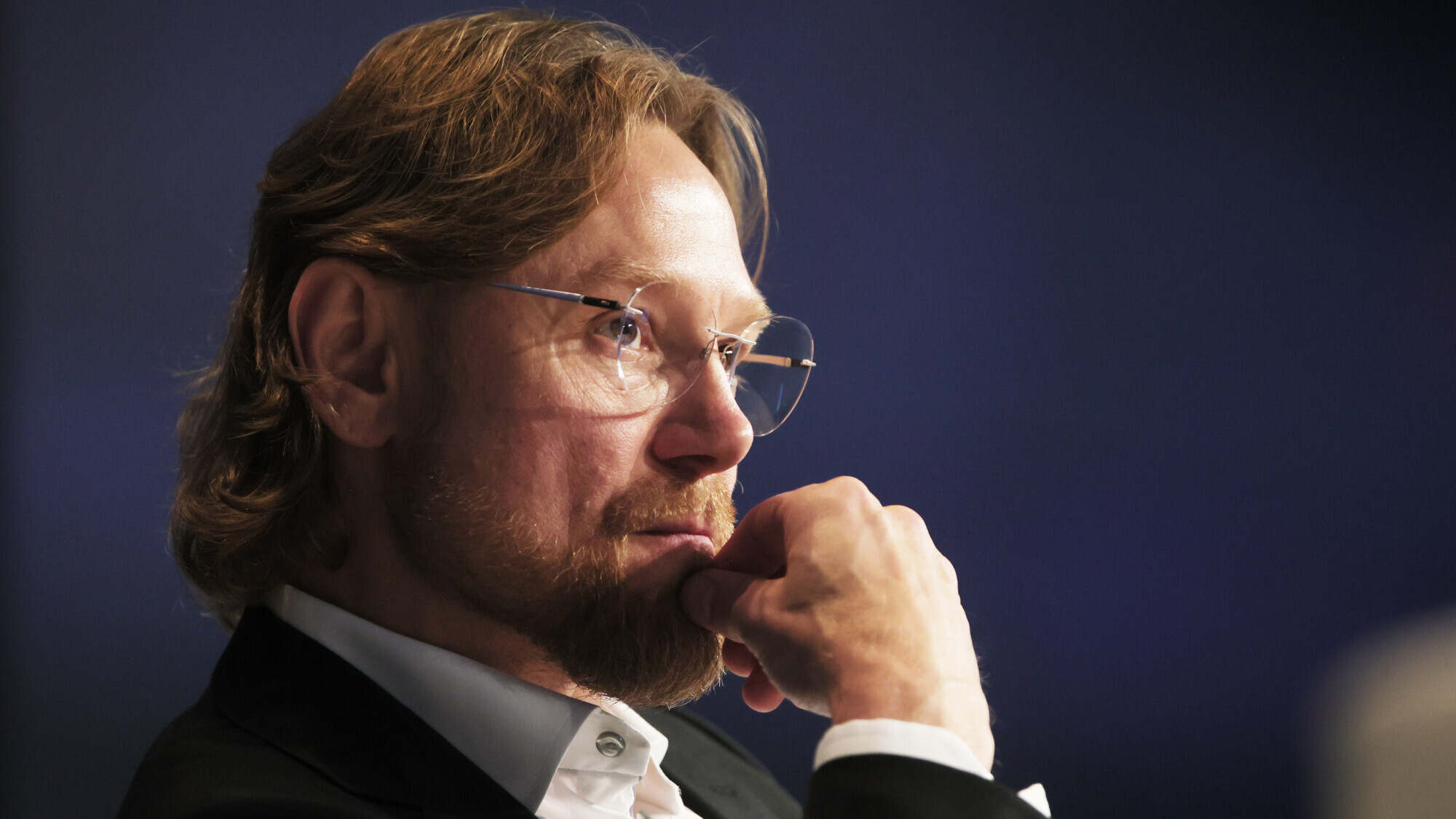 Карпин рассказал, что сборная России по футболу проведет товарищеский матч с Ираном дома